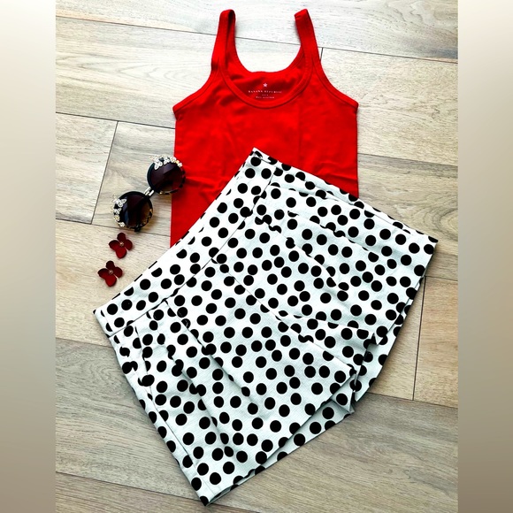 J. Crew Pants - J. Crew Polka Dot linen look shorts, 100% cotton, Size 4, Cream and Black